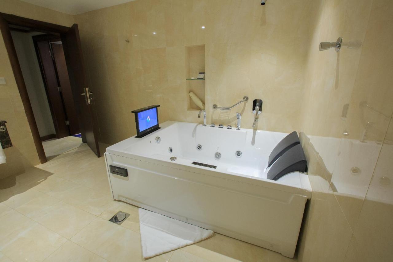 Swiss In Tabuk Hotel Zewnętrze zdjęcie