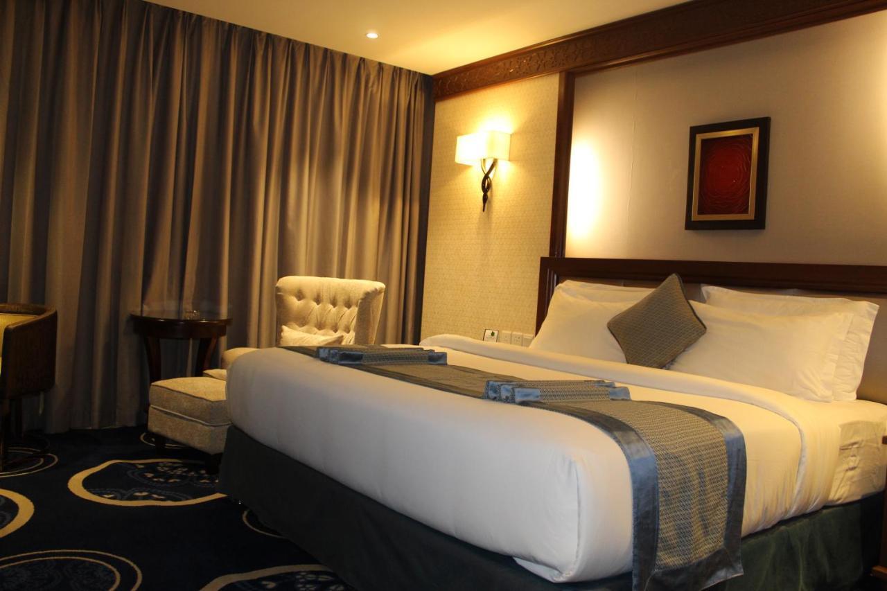 Swiss In Tabuk Hotel Zewnętrze zdjęcie